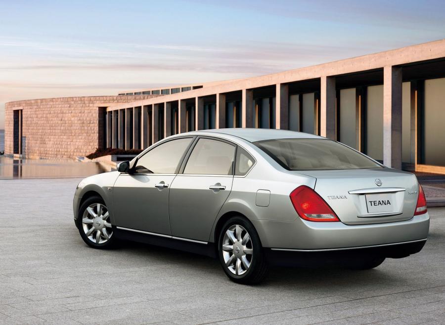  Nissan Teana 2003 года  (фото 19 из 25)